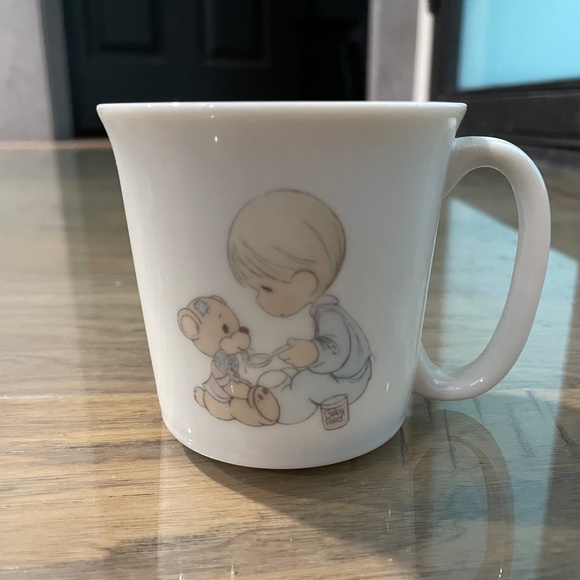 New "Precious Moments" Child's Mug - Picture 1 of 8